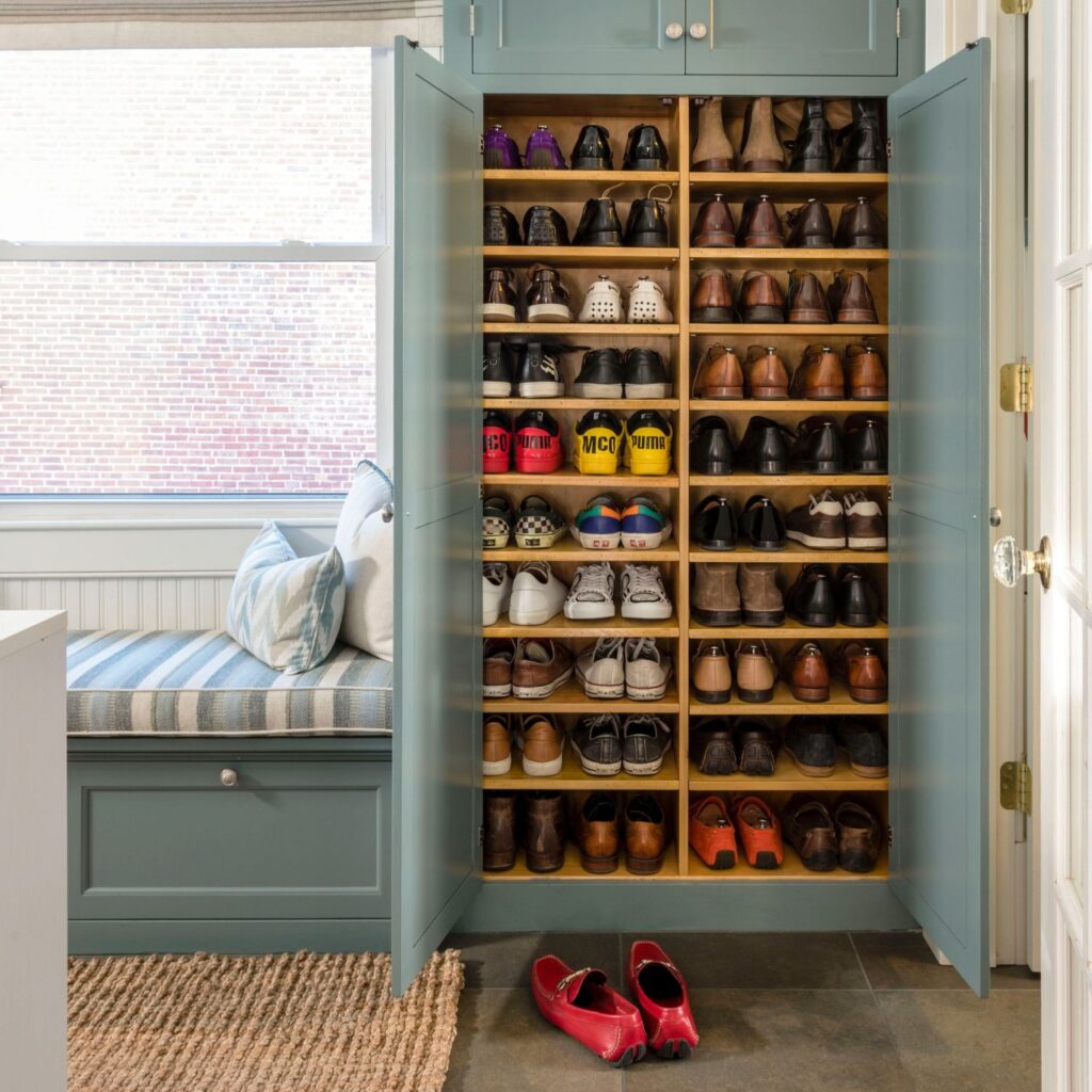 Mudroom in House Design Ideas