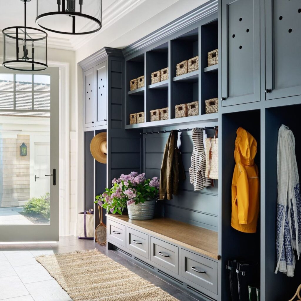 Mudroom in House Design Ideas