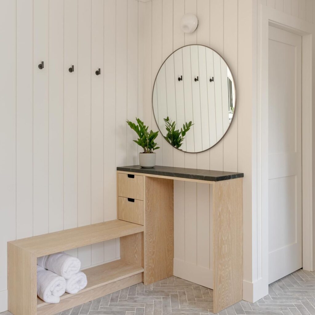 Mudroom in House Design Ideas