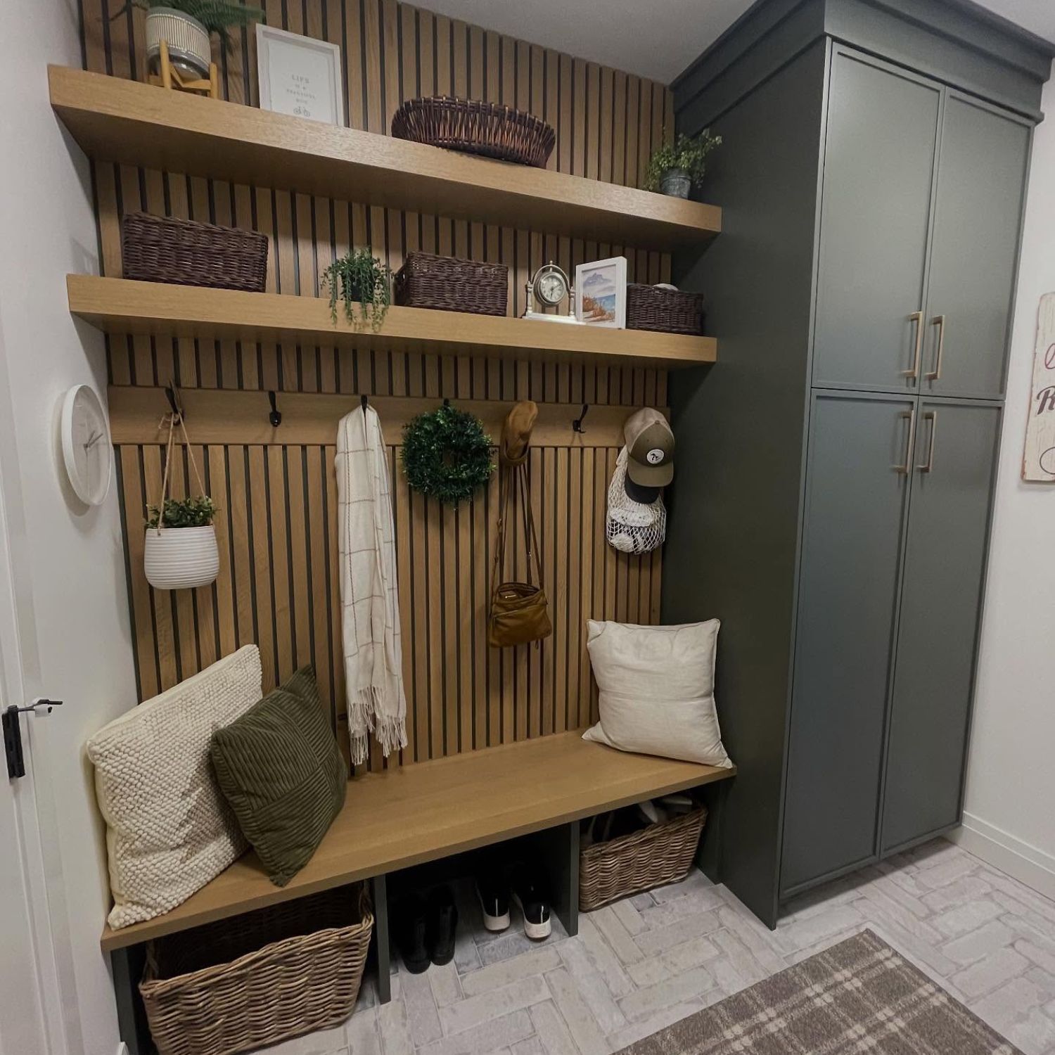 Mudroom in House Design Ideas